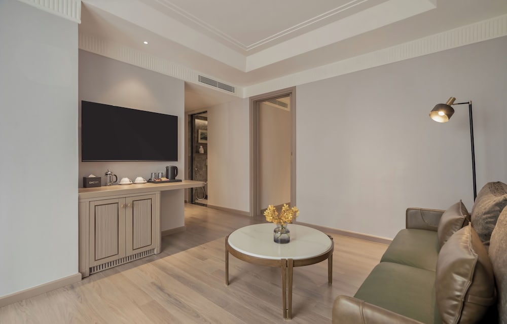 La Siesta Premium Saigon Central 30/50