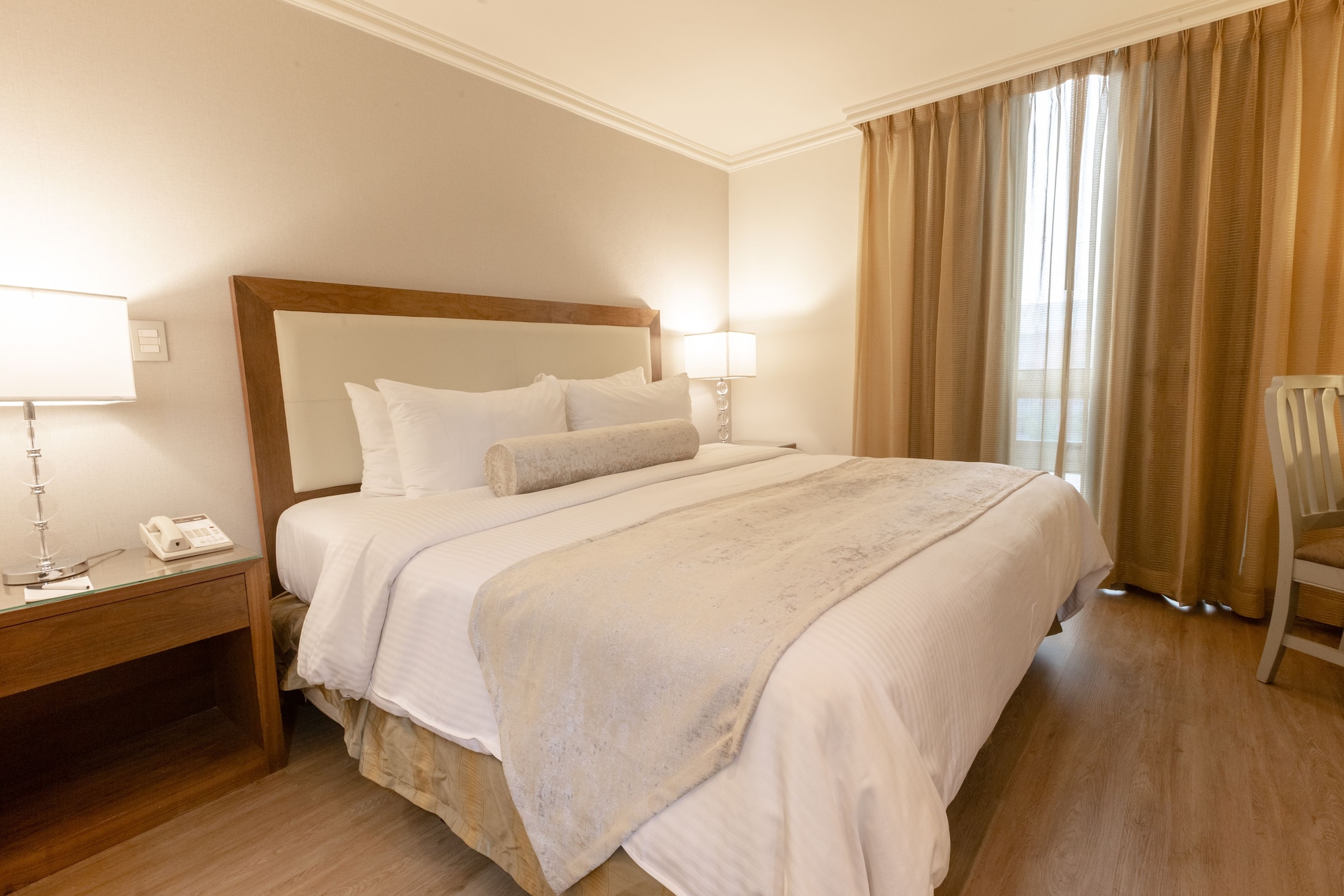 1 BEDROOM, SUPERIOR, SUITE