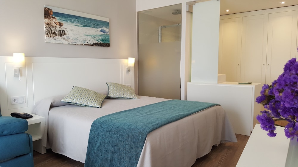 Pinos Playa Hotel 16/50