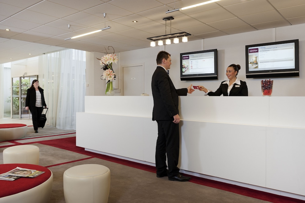 Hotel Mercure Paris Le Bourget 9/74