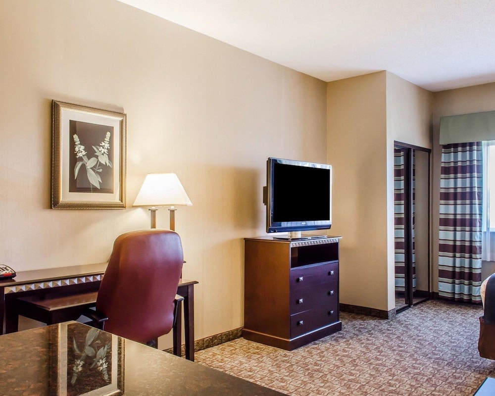 Comfort Suites Bloomsburg, PA 31/44