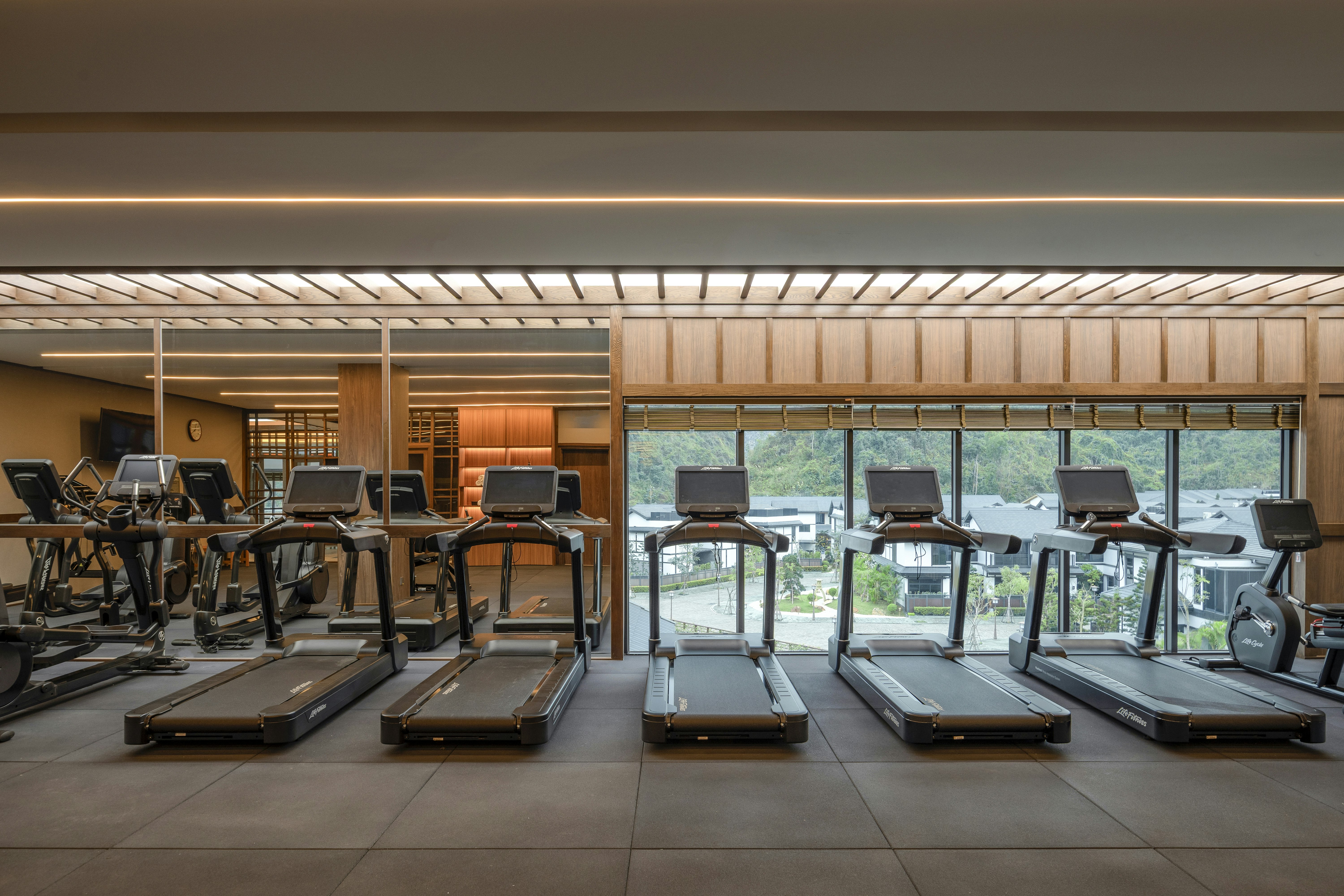 Hilton Quang Hanh Onsen Resort 48/74