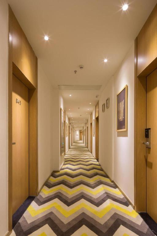 Shenzhen Futian Huaqiang South Feiyuan Hotel 28/49