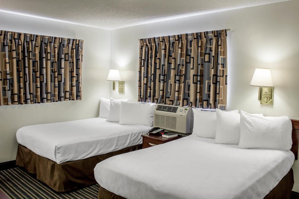 Studio 6 Extended Stay - Greensboro, NC - I-40 22/48