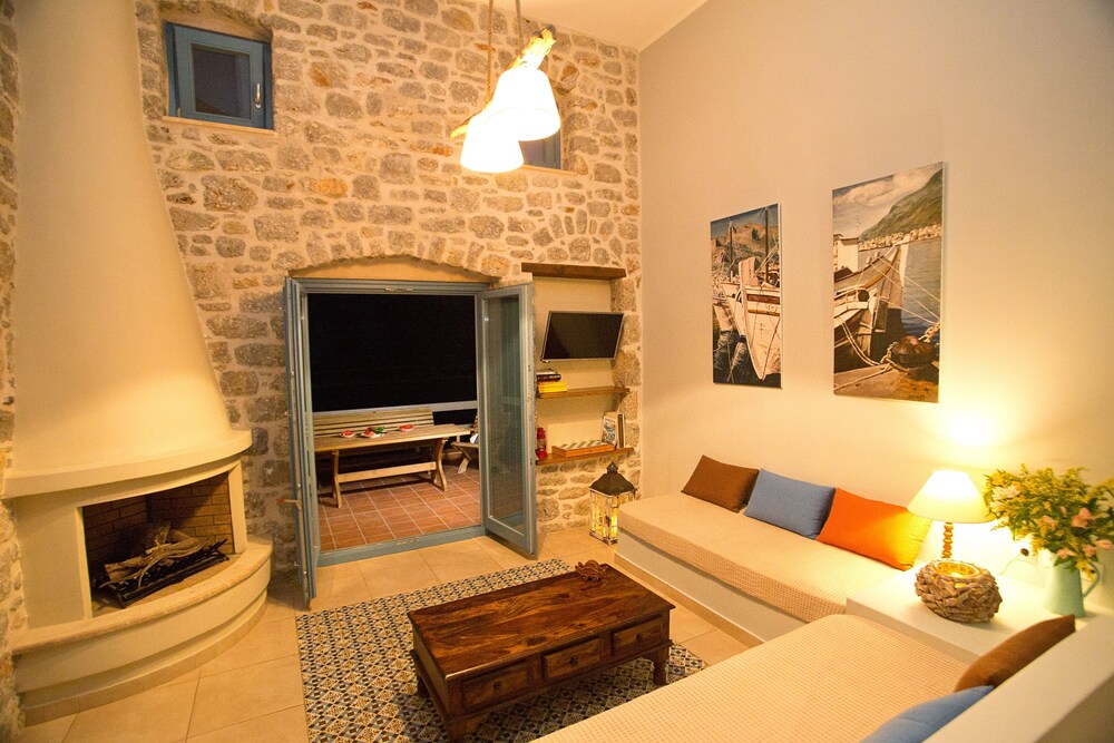 Petra Boutique Homes 26/50