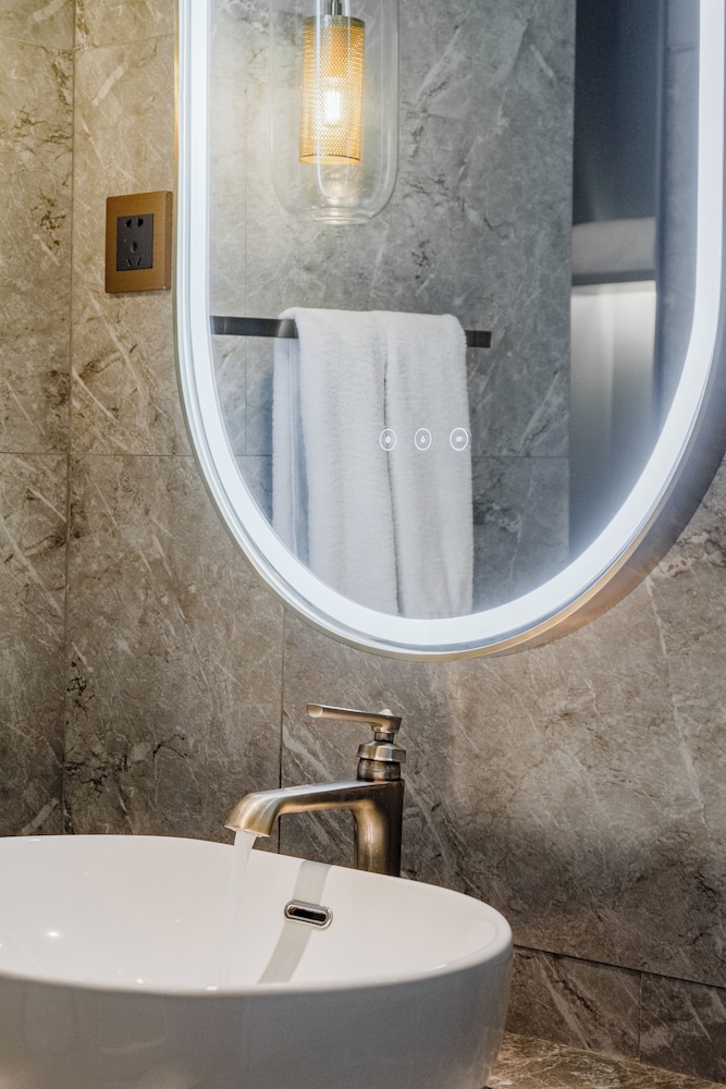 Mercure Hohhot Downtown 53/57