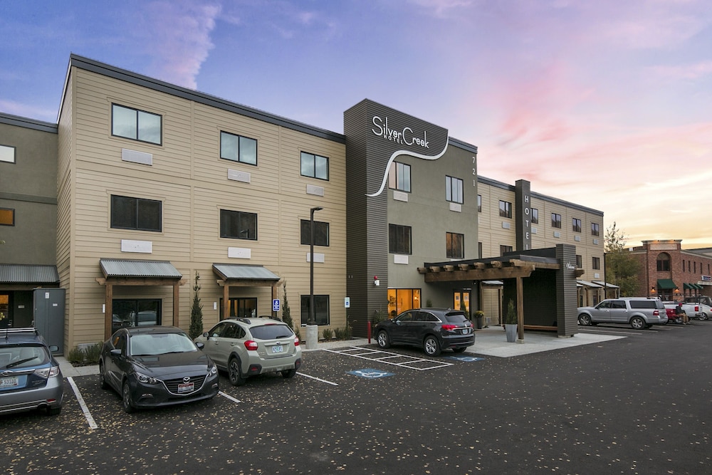 Silver Creek Hotel 38/50
