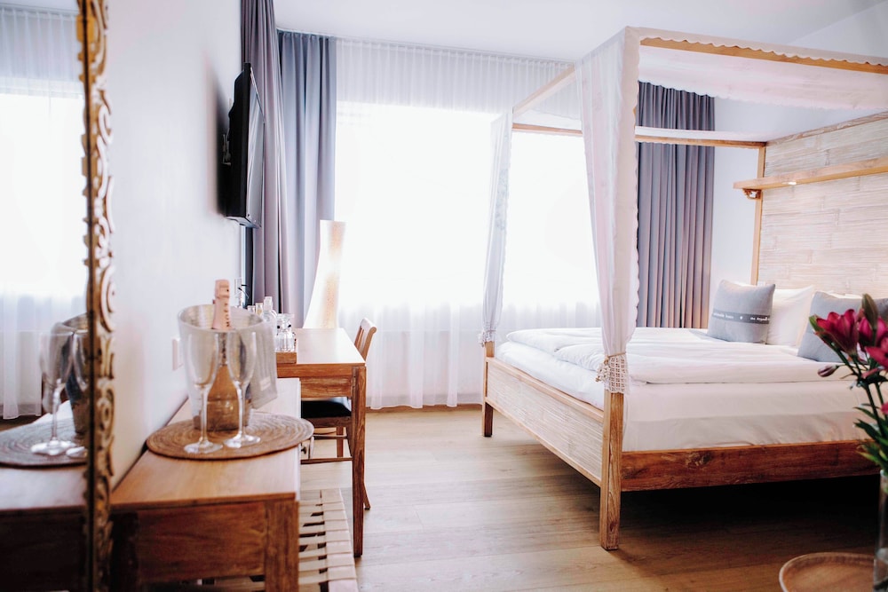 Hotel Eyja 19/63
