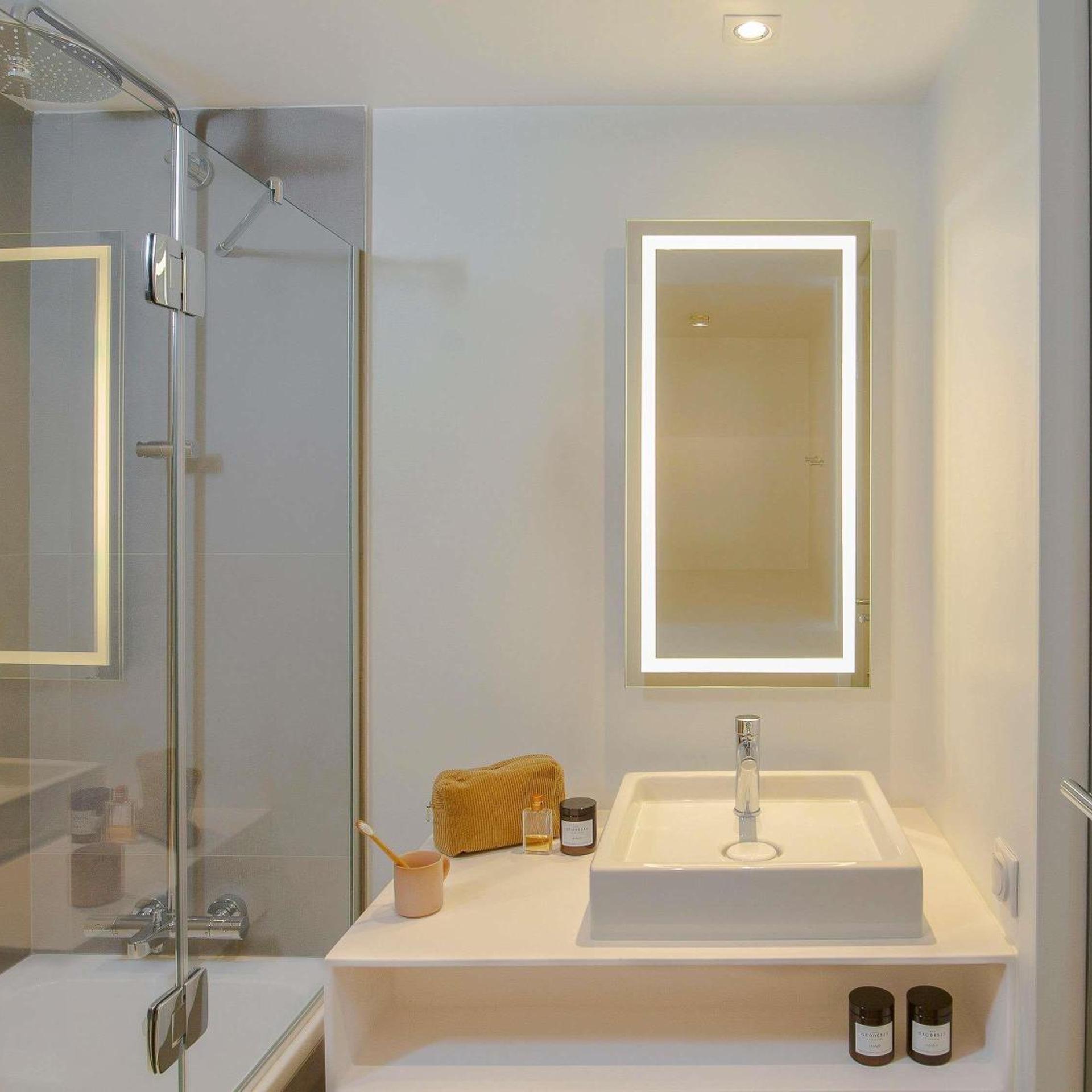 غرفة كلاسيكية بسرير فردي، Novotel Paris Porte Versailles Hotel 3/3