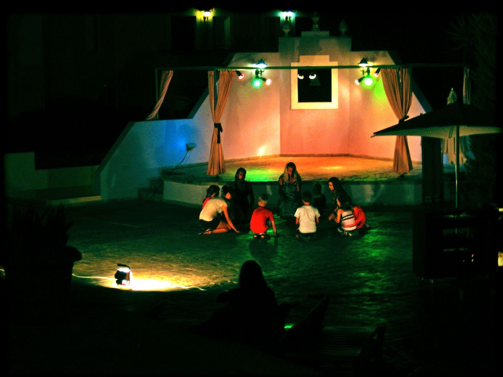 Akamanthea Holiday Village in POLIS