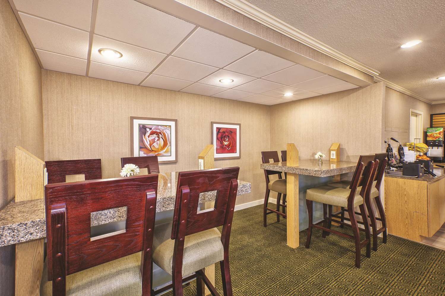 La Quinta Inn Toledo Perrysburg 12/17