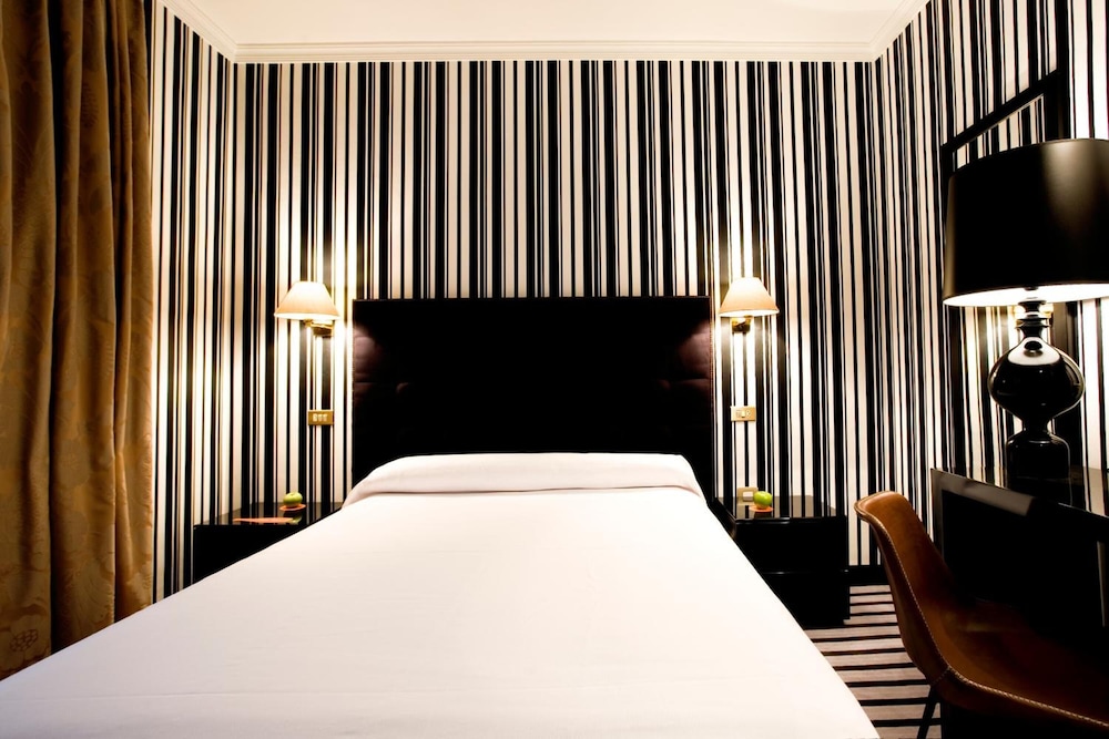 Hotel Clarin 13/40