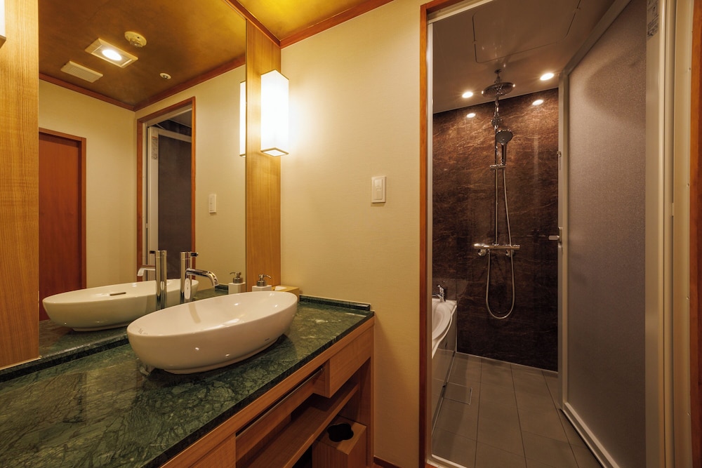 Renovated, Japanese, Garden, Deluxe, 2 Double Beds, 2 Futon Beds، GYOKUSEN 3/3