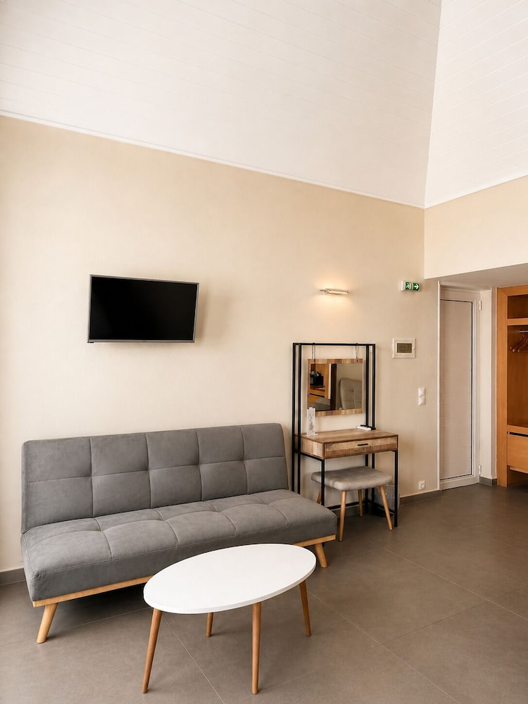 Loriet Hotel 172/191