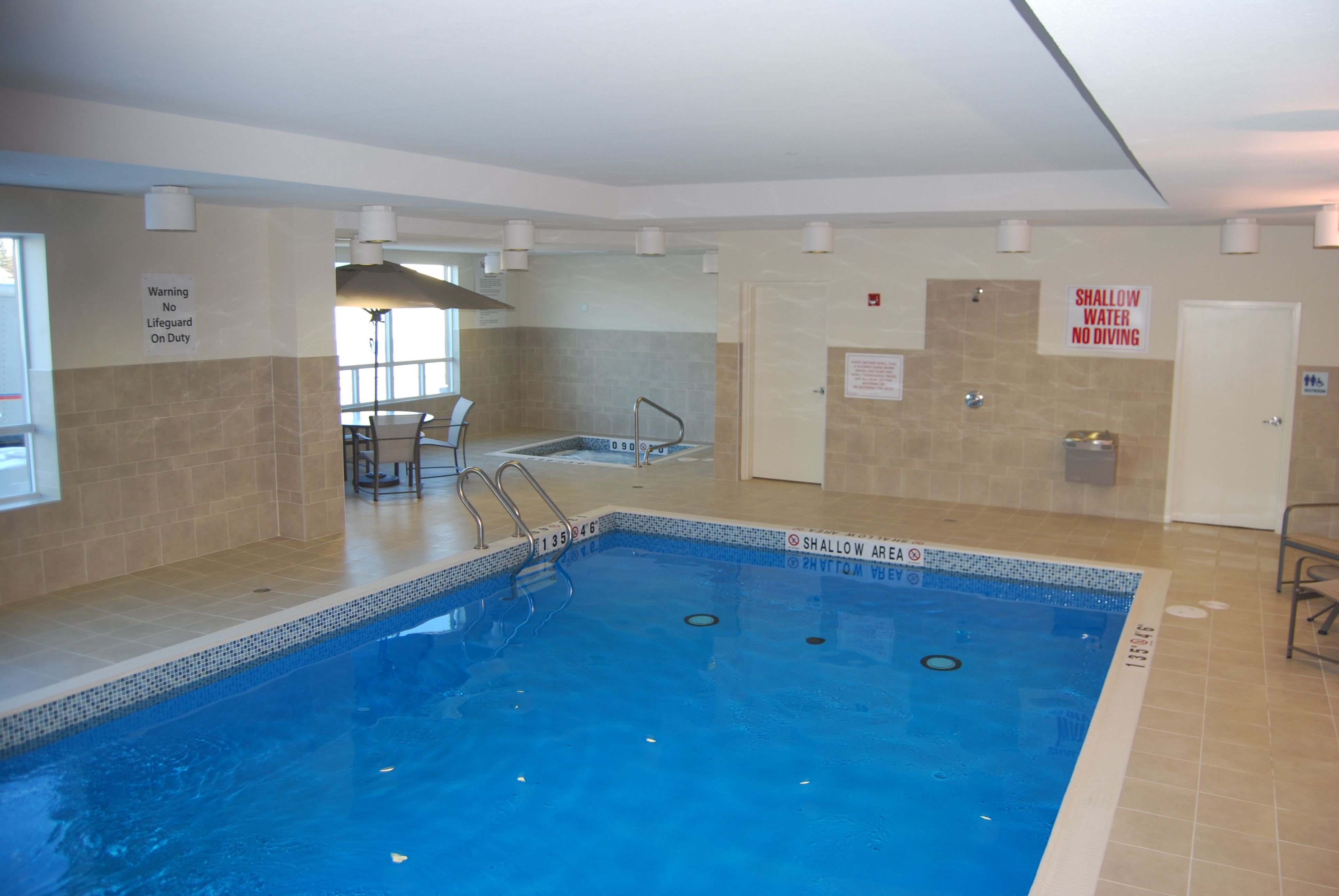 Holiday Inn Express Hotel & Suites New Liskeard 16/34