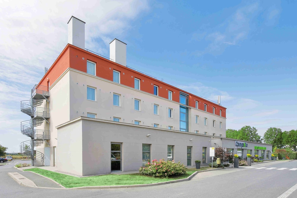 Hotel Restaurant Campanile Roissy Le Mesnil-Amelot in LE MESNIL-AMELOT