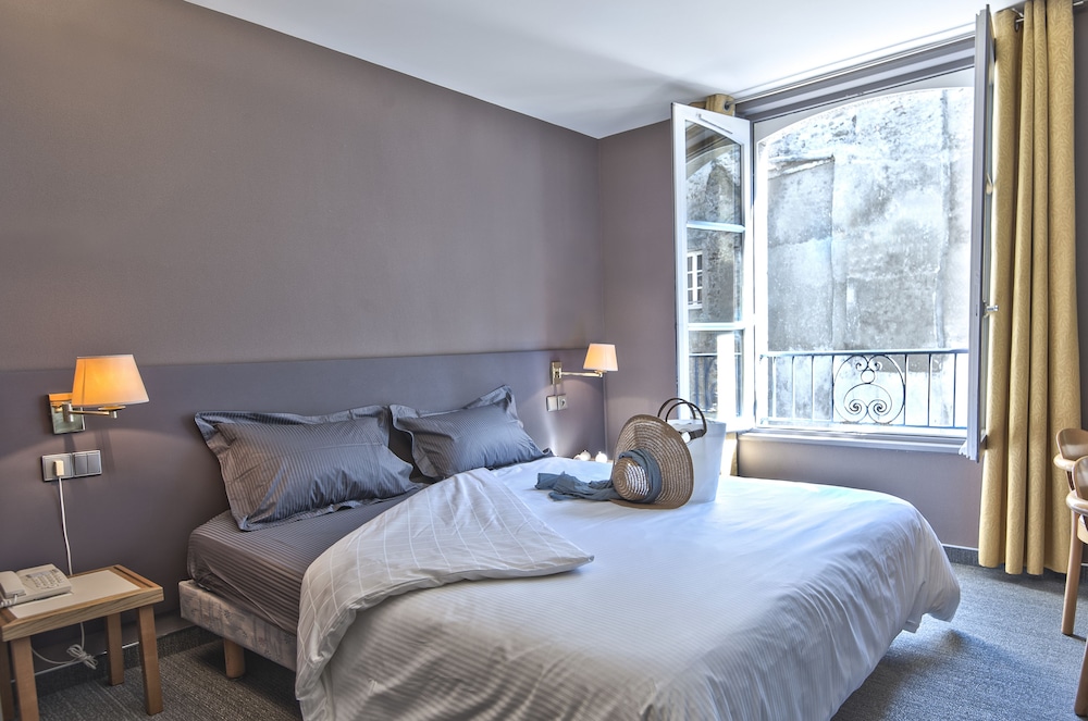 Hotel de La Cite 3/35