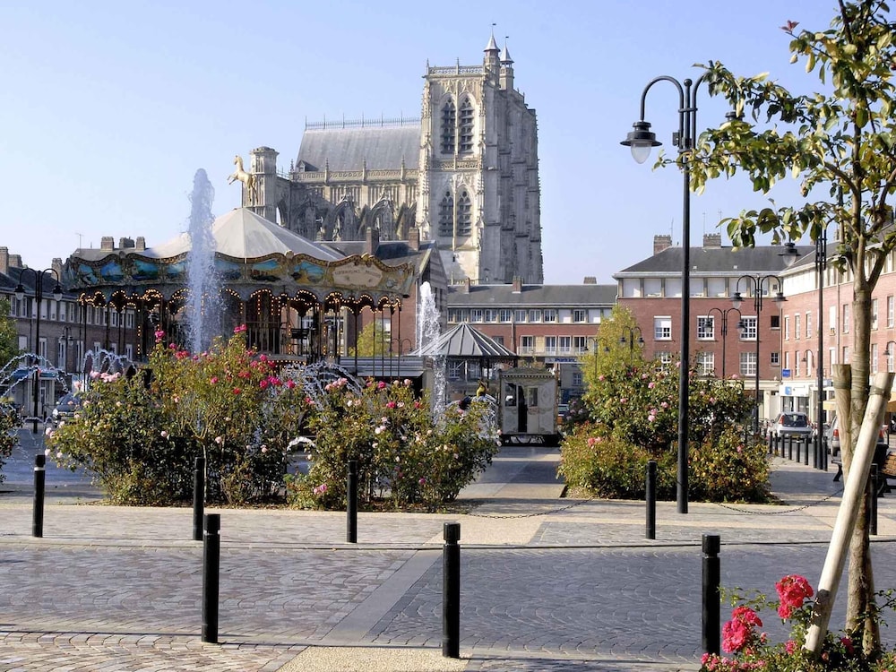 Hotel Mercure Abbeville Centre - Porte De La Baie De Somme 40/50