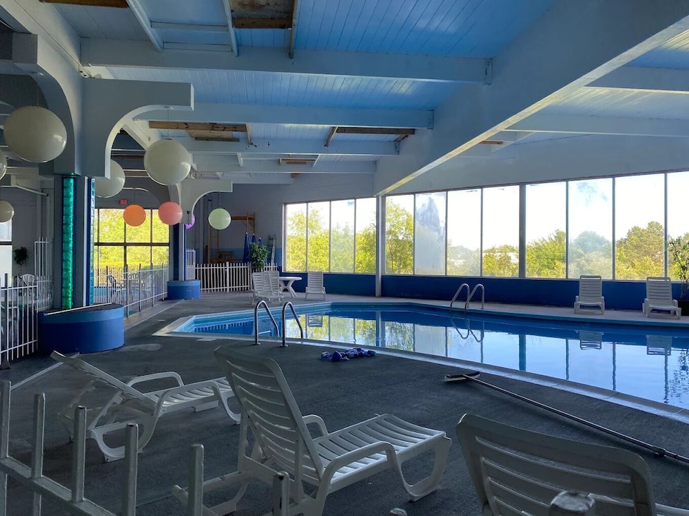 Twin City Inn & Suites Benton Harbor - St. Joseph 25/47
