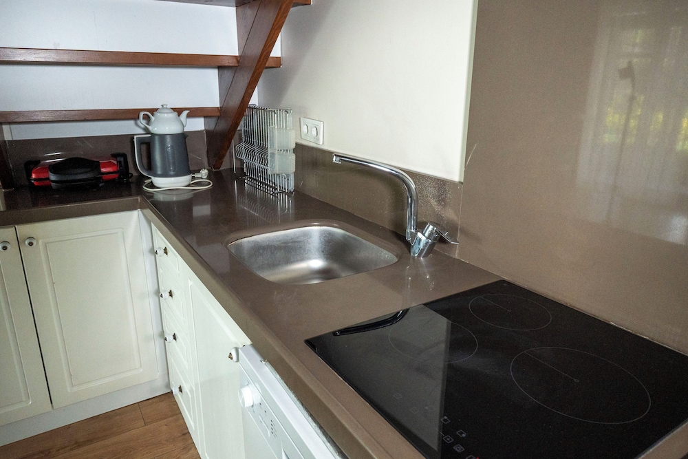 Cayir Cimen Tatil Evleri 64/65