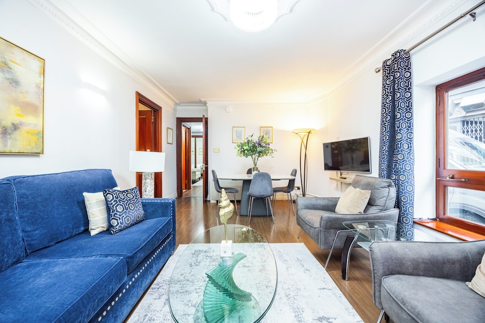 Carlton Court 24/50