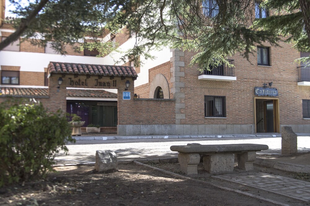Juan Ii Hotel 35/50
