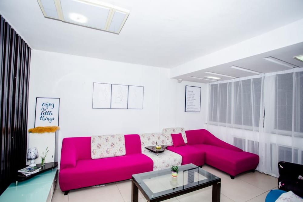 Laiyin Garden City Hostel 8/16