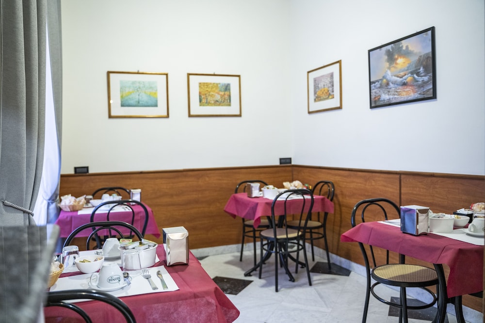 Hotel Ferrarese Roma 39/49