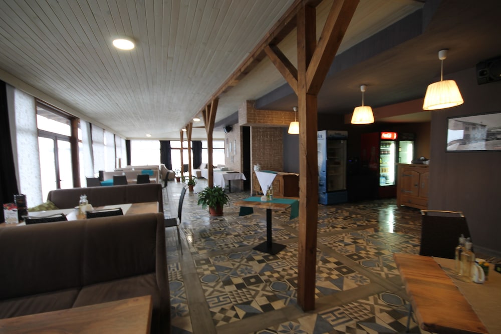 Seven Seasons Hotel and Spa 51/67
