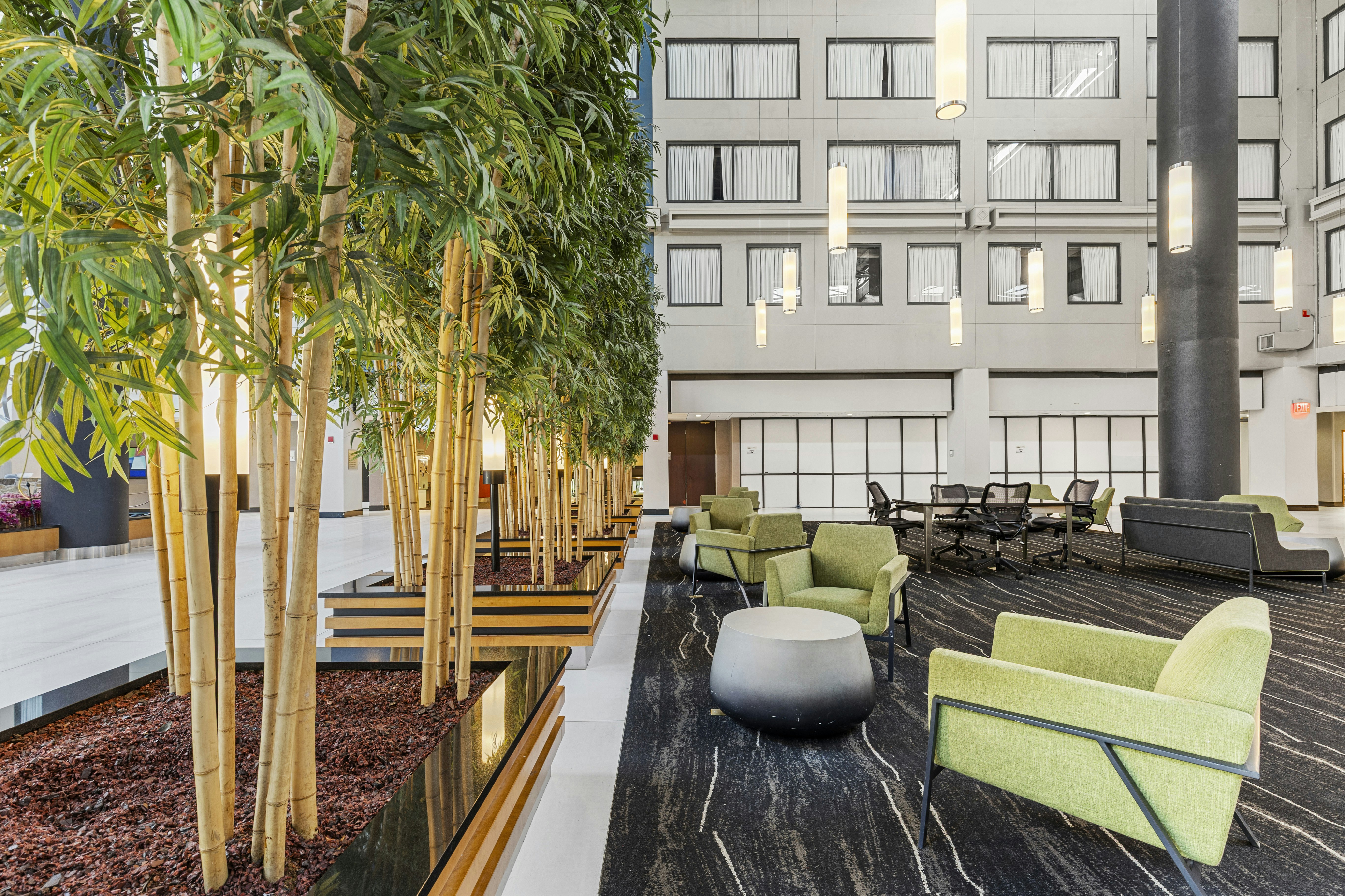 The Armon Hotel & Conference 46/48