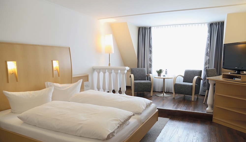 Standard, Double Bed