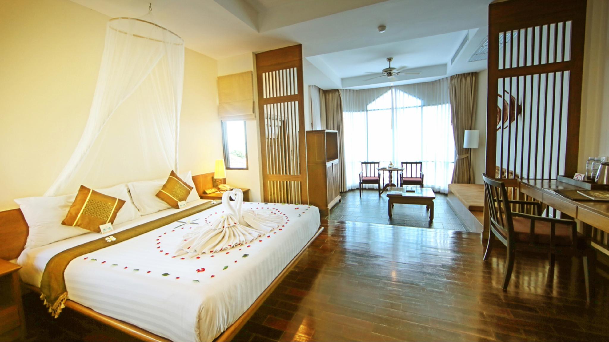 Villa, King Bed, Pool Side