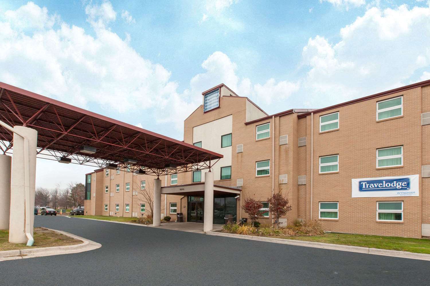 Travelodge by Wyndham Romulus Detroit Airport 22/23