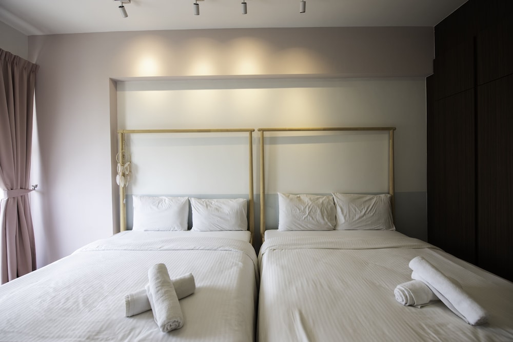 The Landmark Studio Suite 9/50