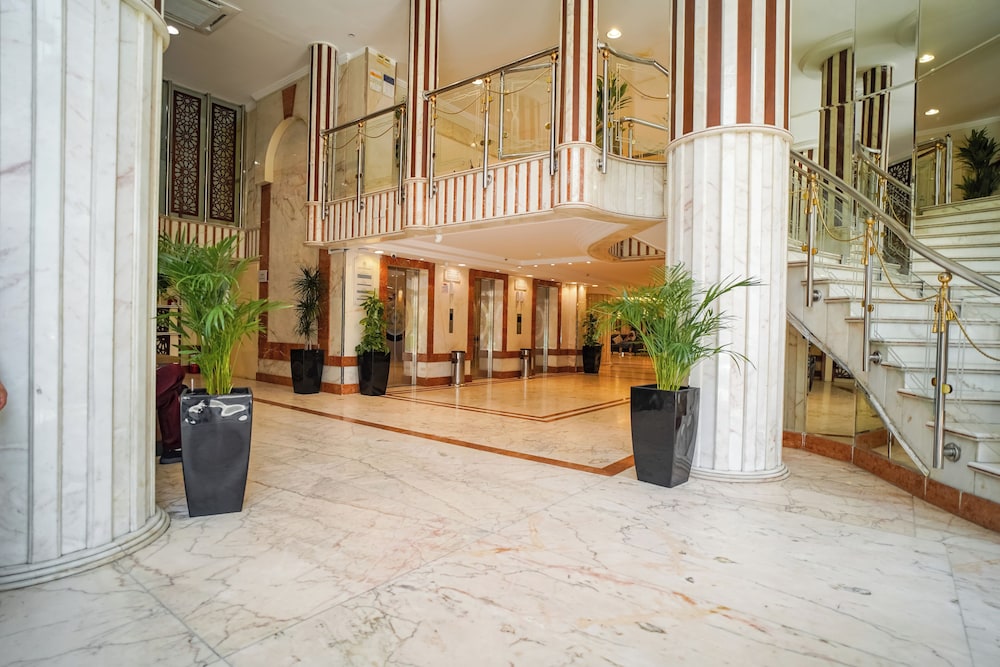 أستورات إعمار(Osturat Emaar) 33/38