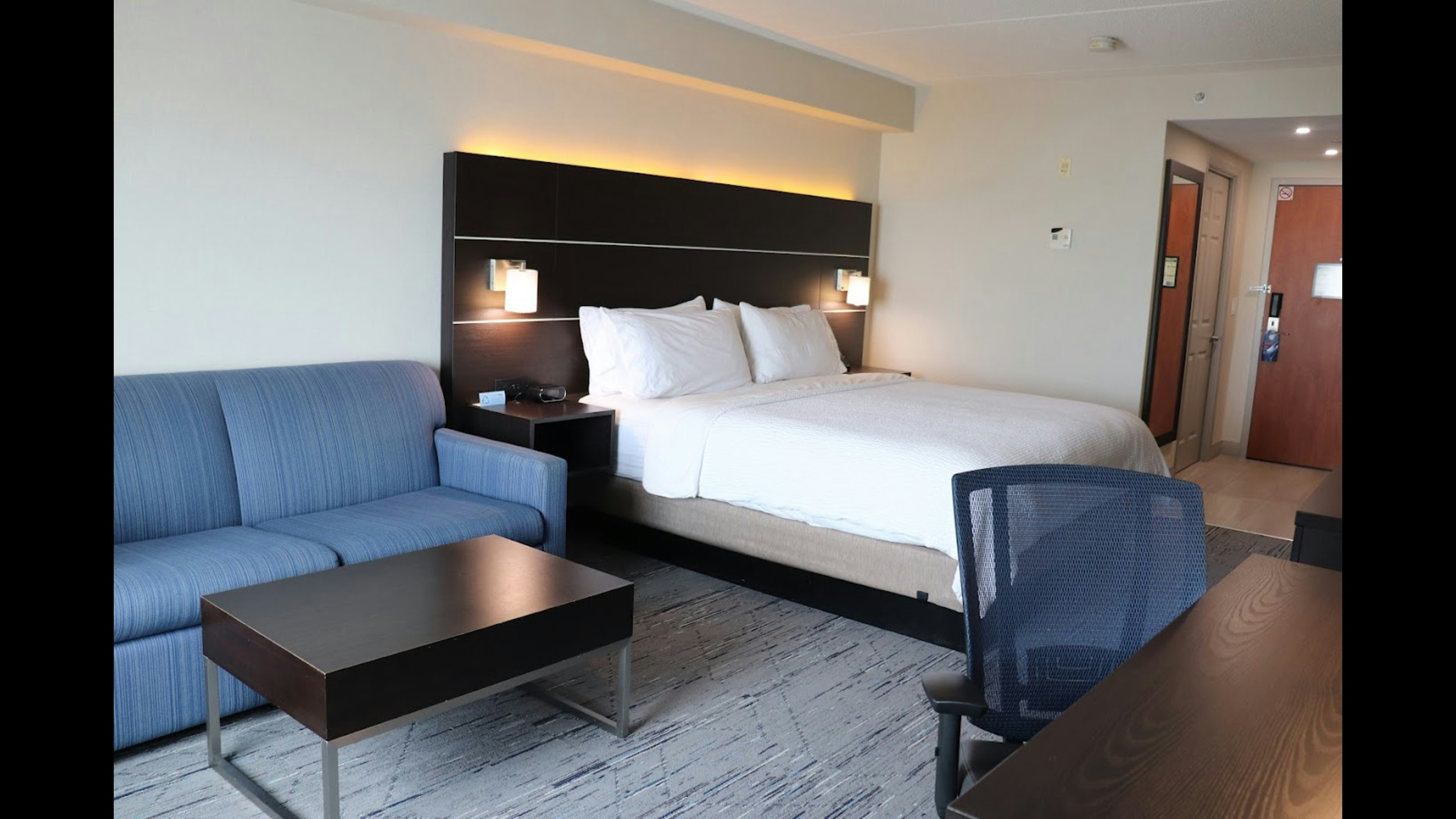 Leisure, King Bed