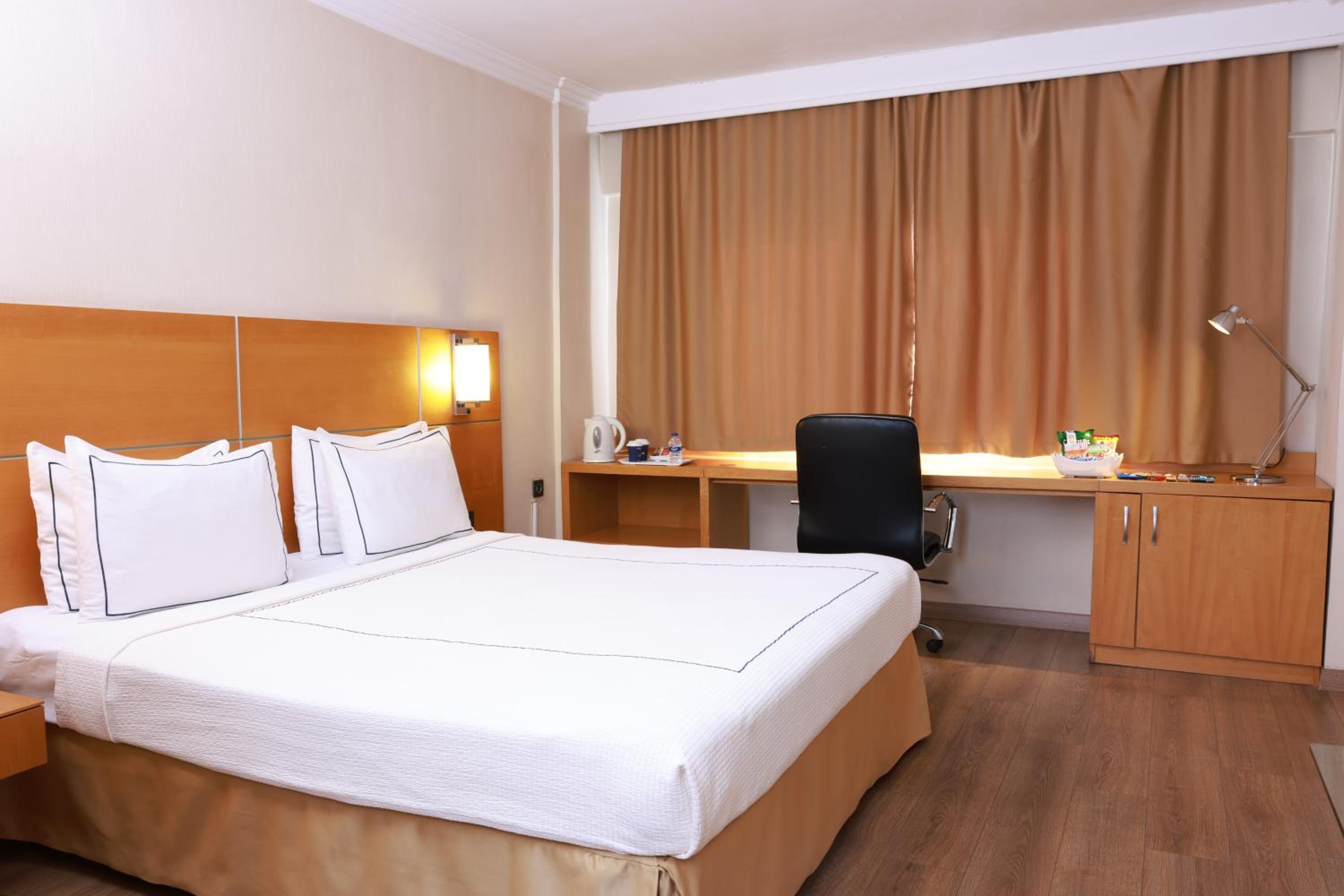 غرفة ديلوكس بسرير مزدوج وسرير فردي، Anemon Aegean Hotel 3/9