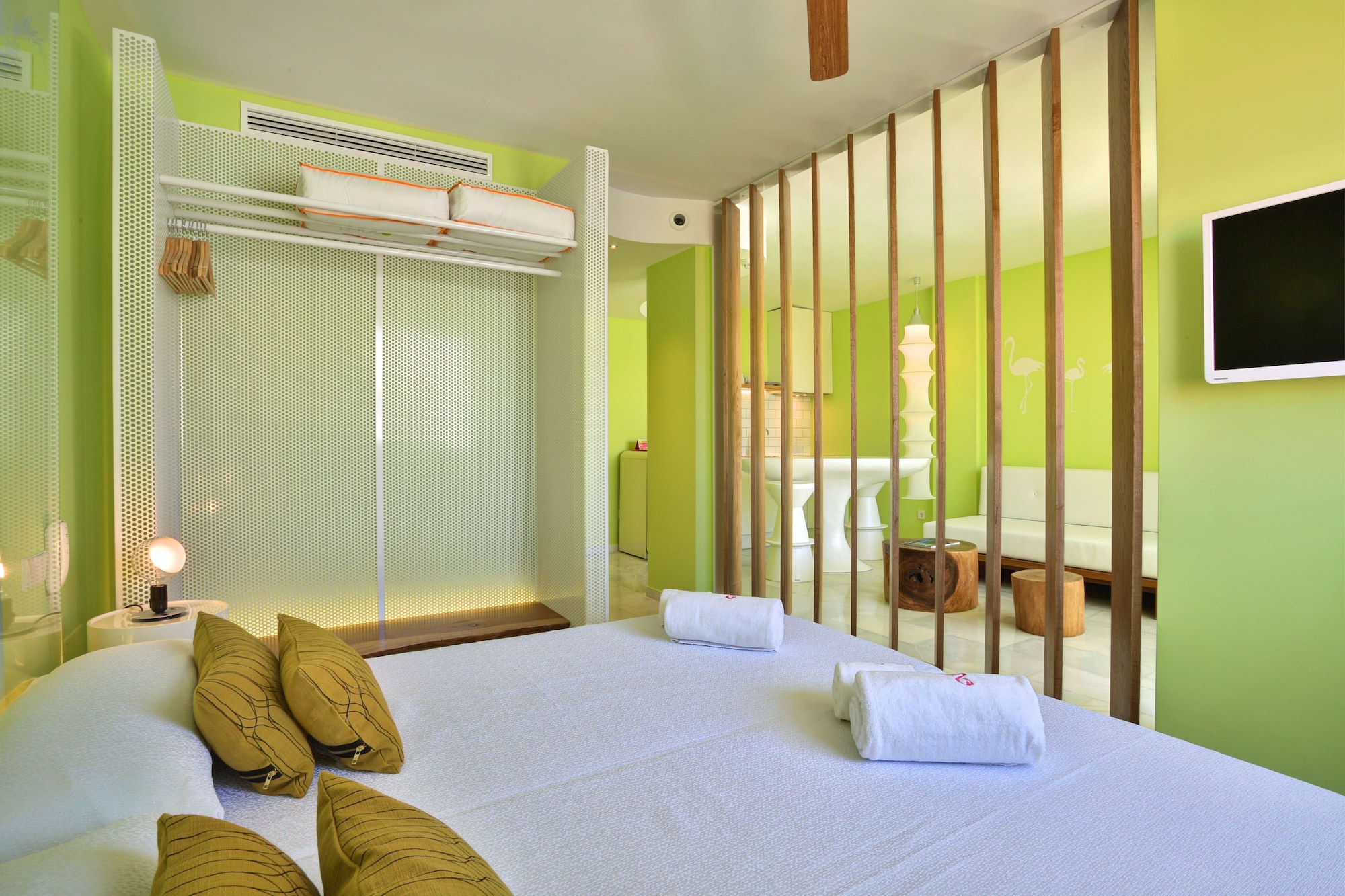 Junior Suite, Studio, Twin Beds, Sofa, Balcony