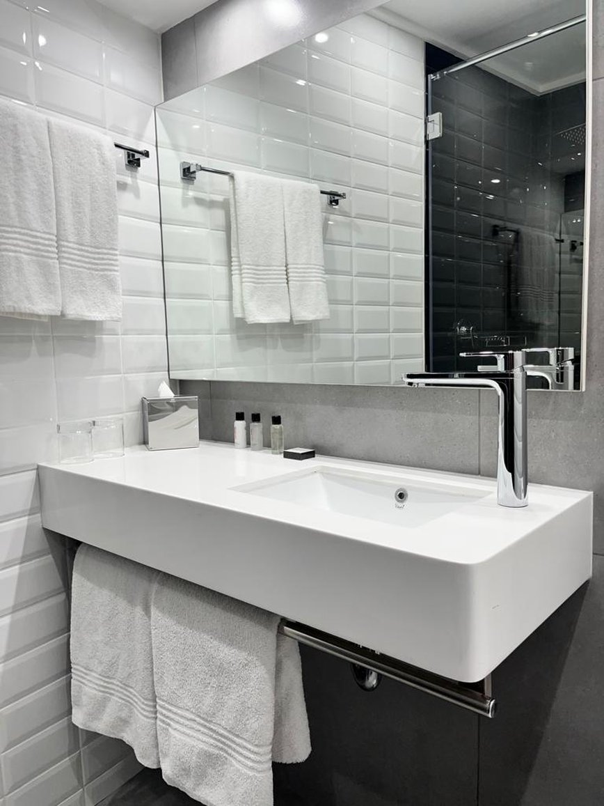 Onomo Johannesburg Sandton Hotel 48/50