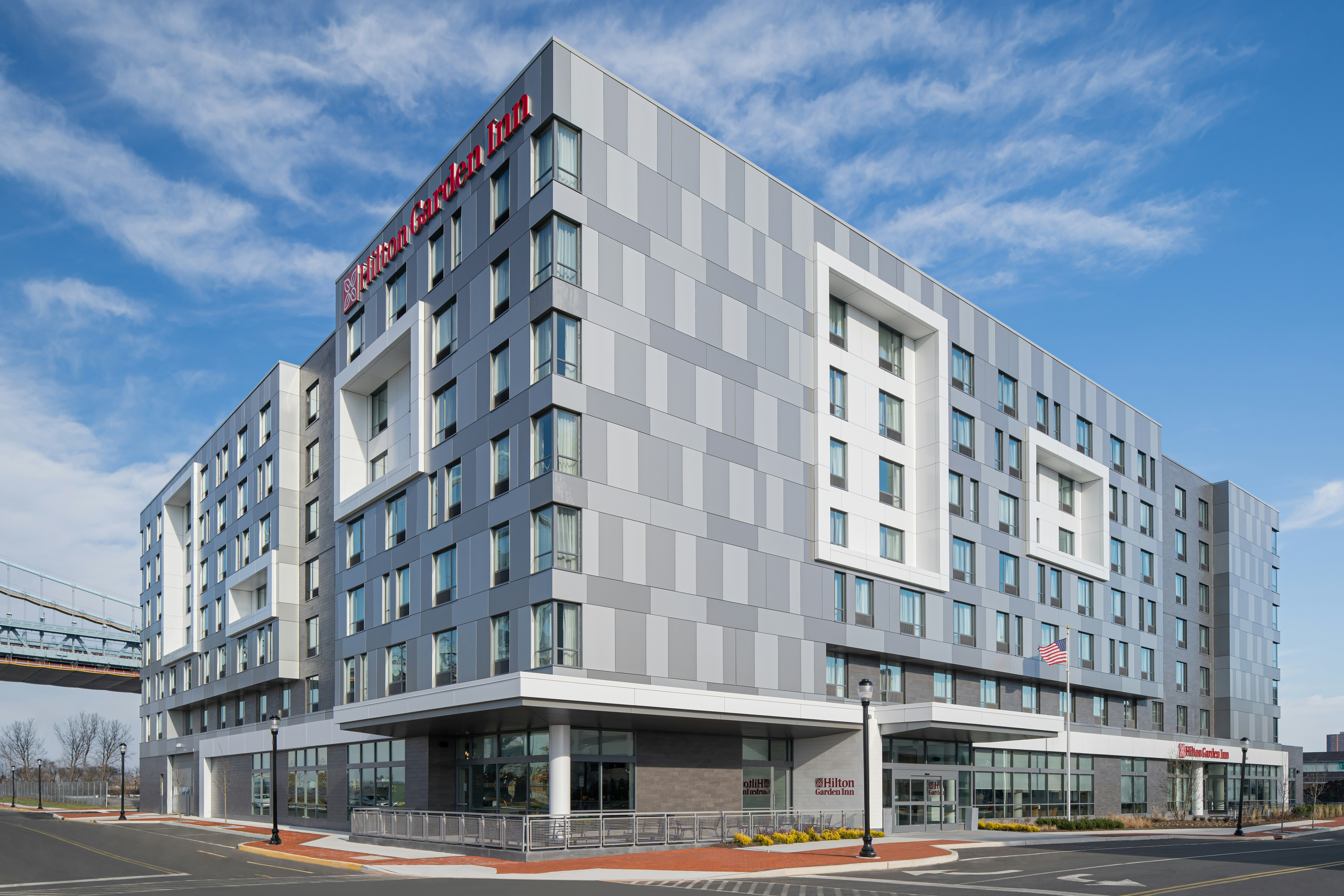 Hilton Garden Inn Camden Waterfront Philadelphia in CAMDEN - NJ