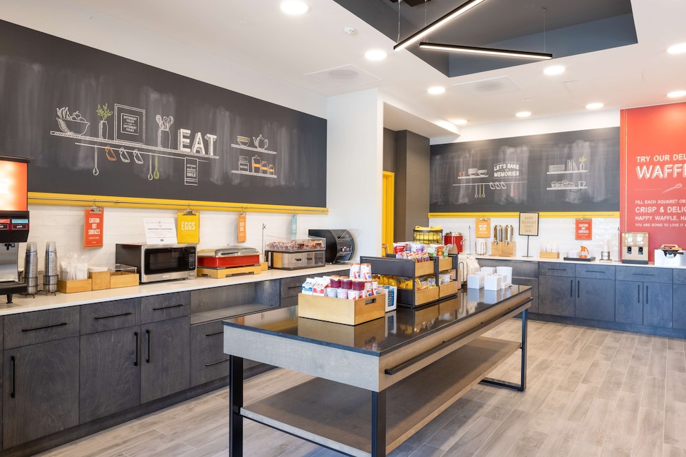 Hampton Inn Verona at Turning Stone 44/48
