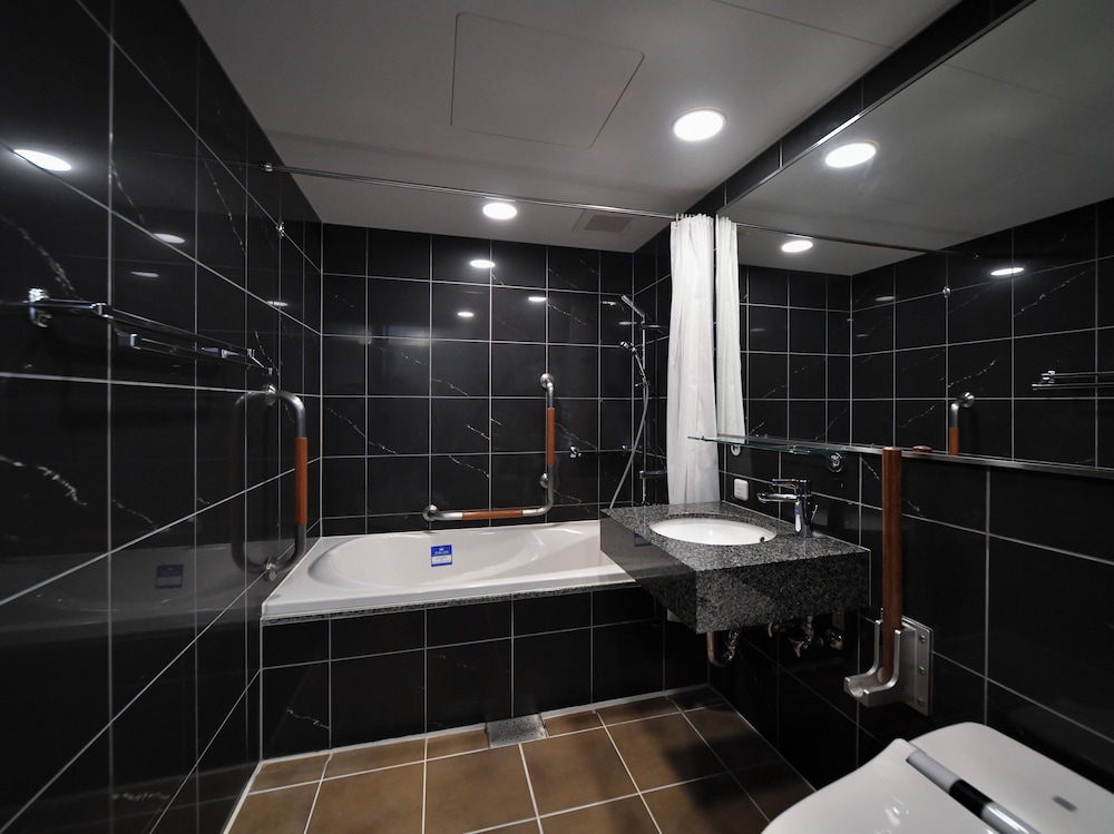 Apa Hotel Shimbashi Onarimon 47/50