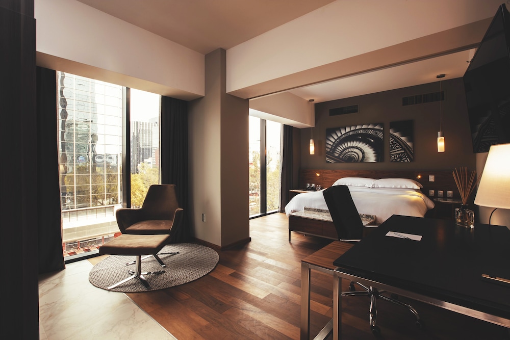 Krystal Grand Suites Insurgentes 42/67