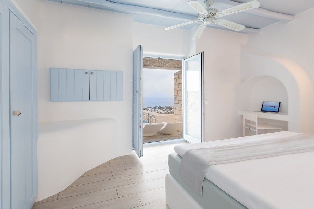 SUPERIOR, SUITE, KING BED, SEA VIEW, PRIVATE POOL