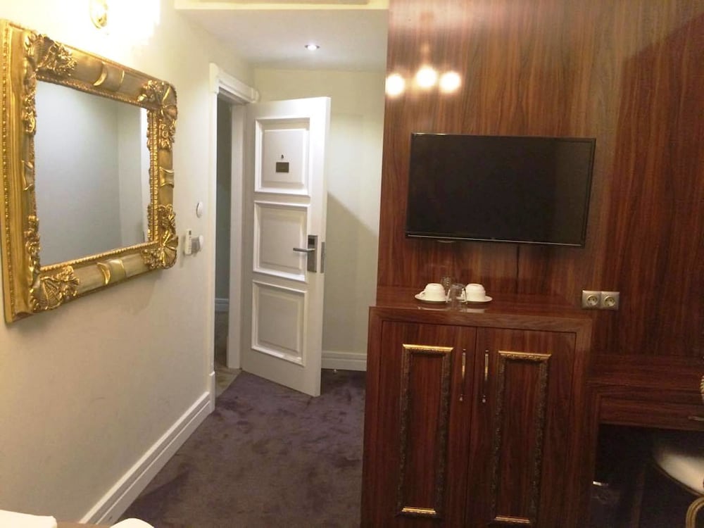 Sahra Airport Hotel 14/56