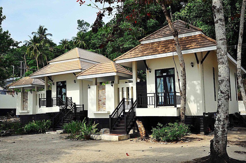 Siam Beach Resort photo1