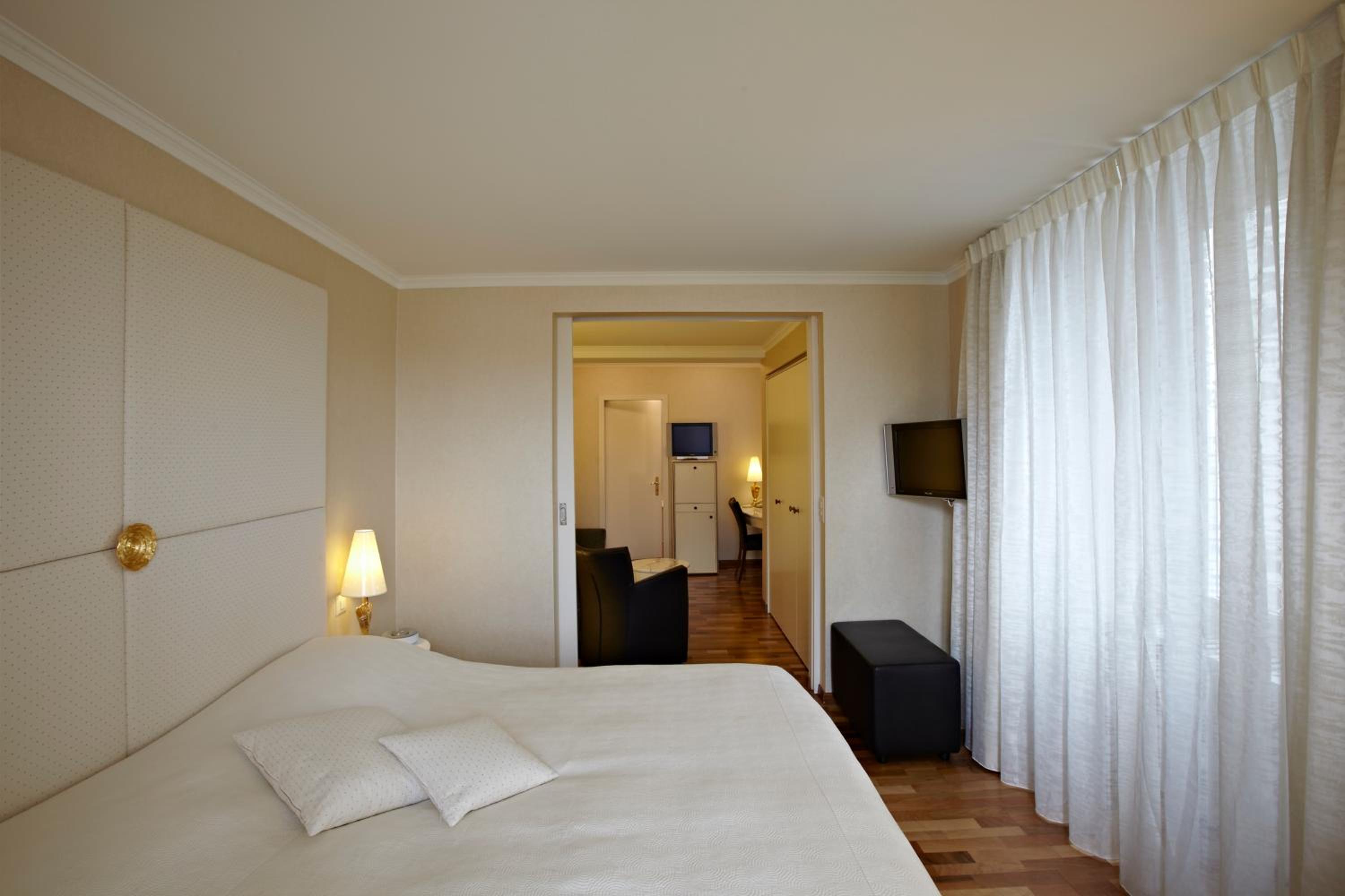 Junior Suite, Double Bed, Sofa