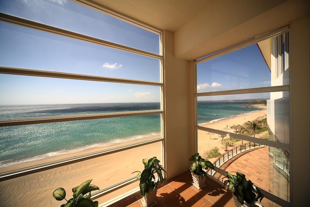 Chateau Beach Resort 5/78