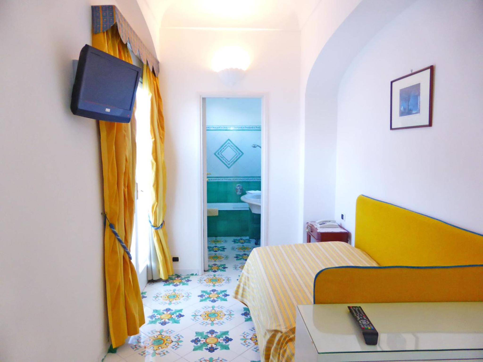 Room, Single