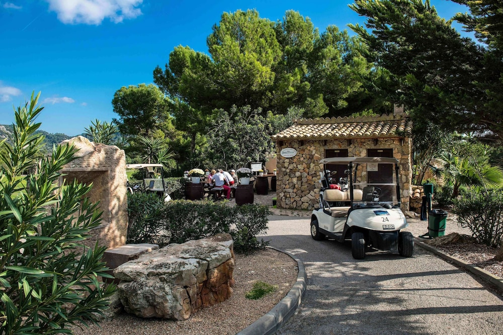 THE CAMP DE MAR Hotel & Resort 41/50